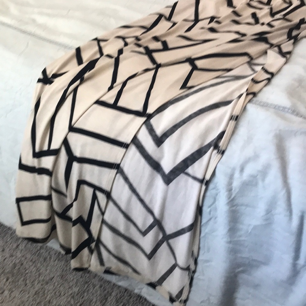 Perfect condition maxi - Picture 2 of 2